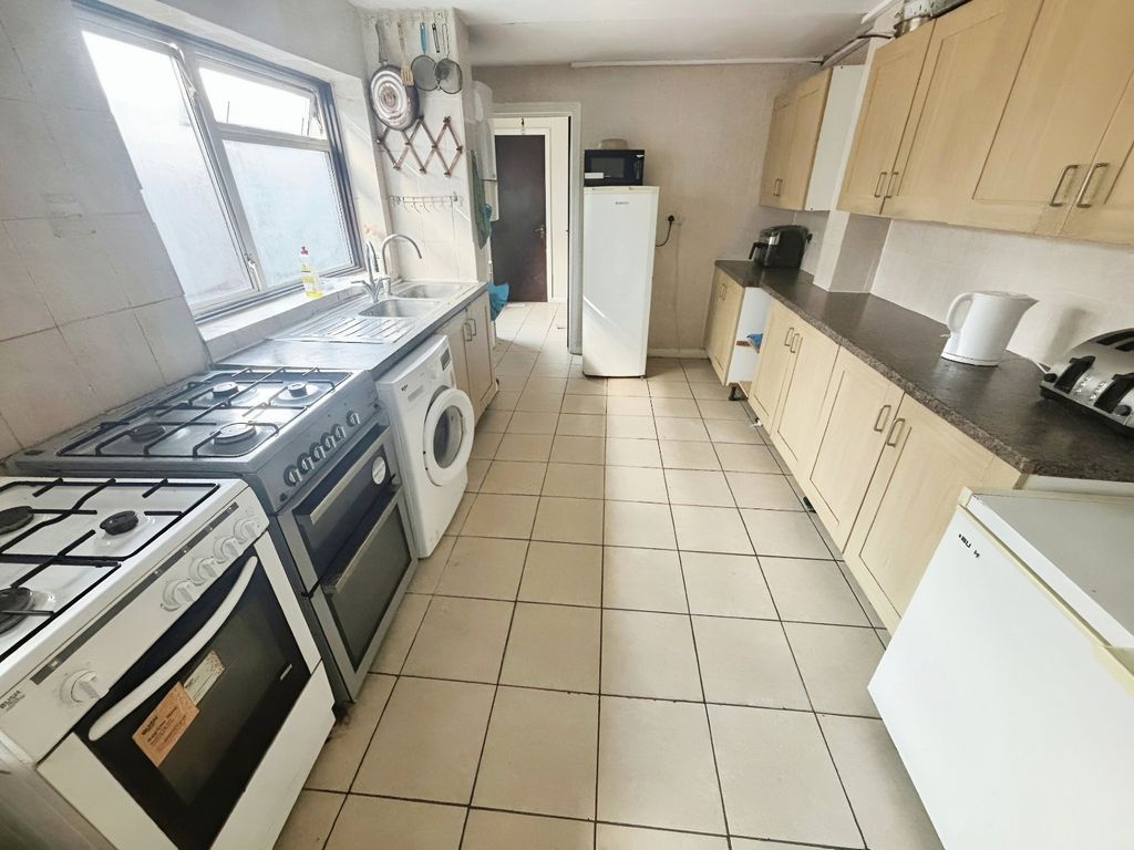 Property photo 2 of 5 Picture No. 03
