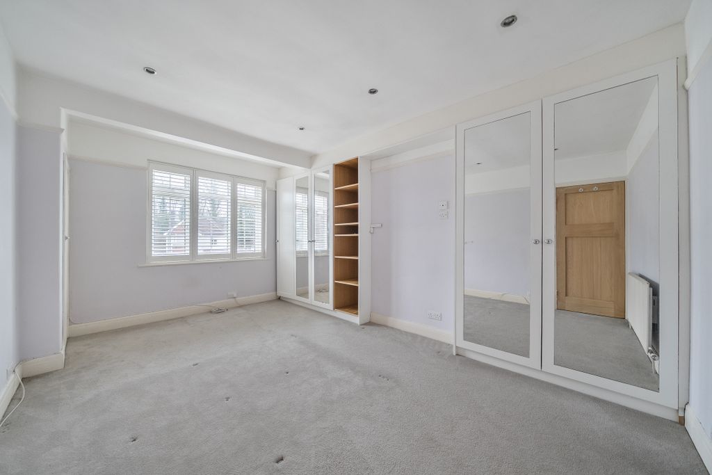 Property photo 3 of 21