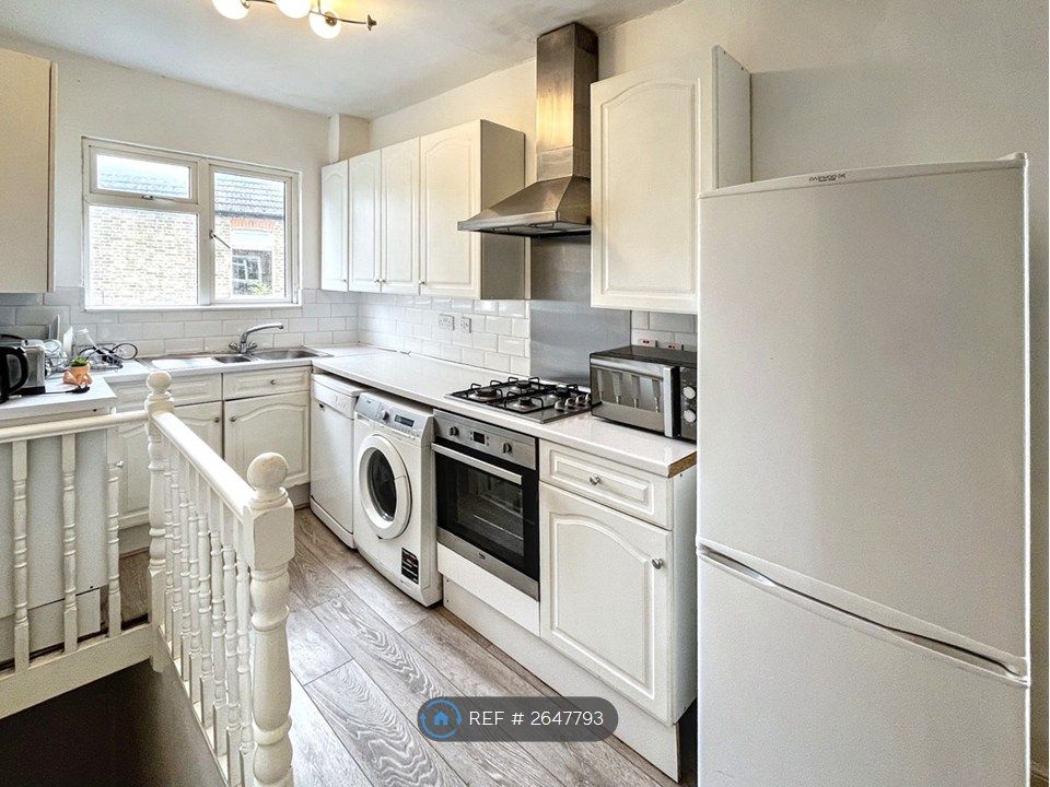 Property photo 2 of 20