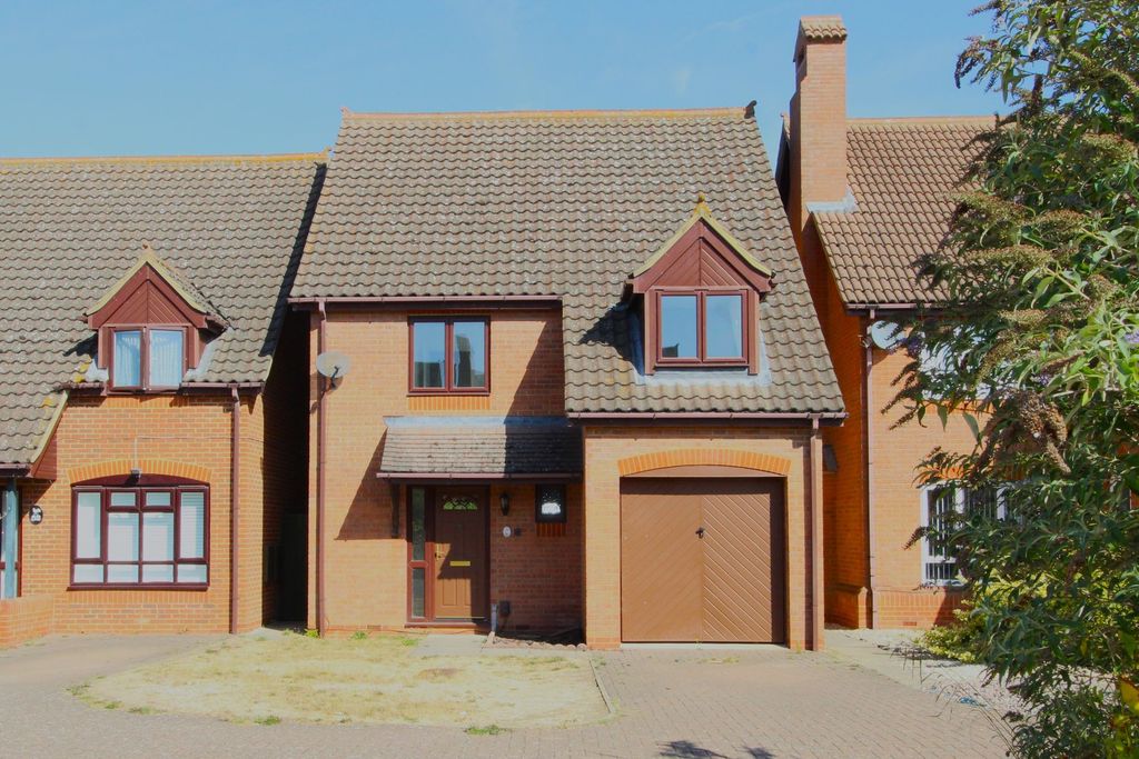 Property photo 1 of 17 Front