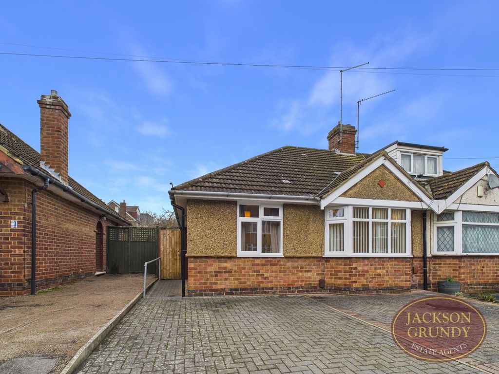 Property photo 1 of 8 Stone Way