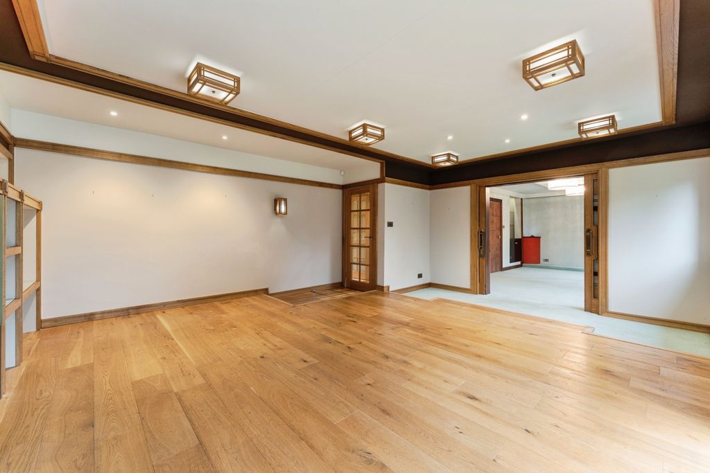 Property photo 3 of 30 Rs_00824