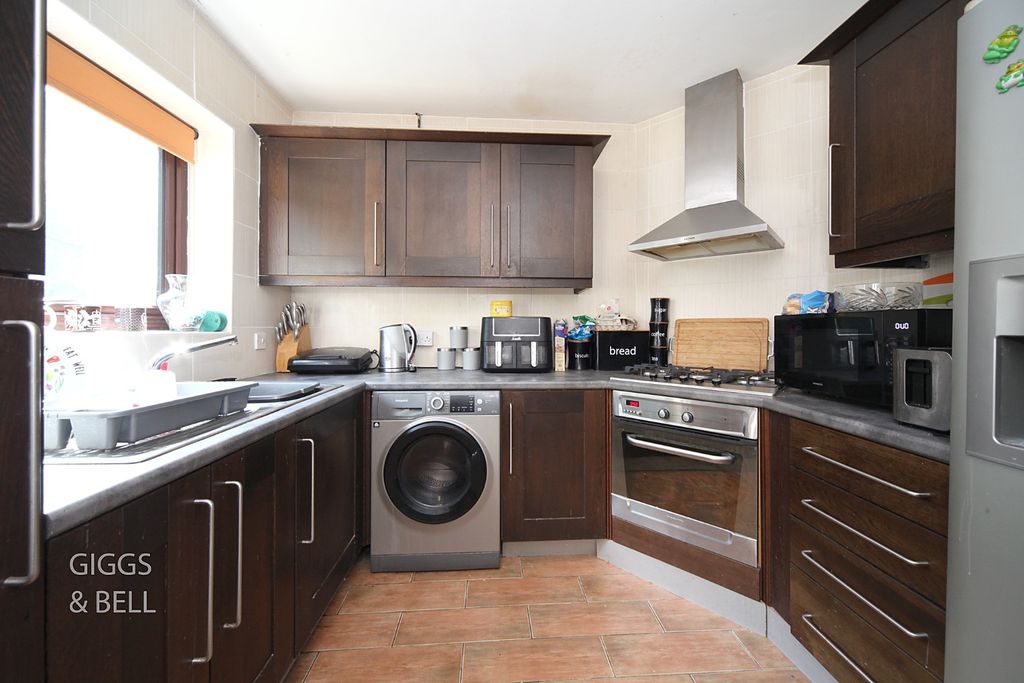 Property photo 3 of 14 4744513