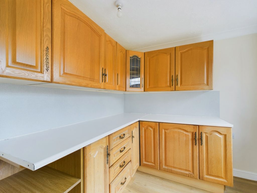 Property photo 3 of 11 Cam01909G0-Pr0222-Still005