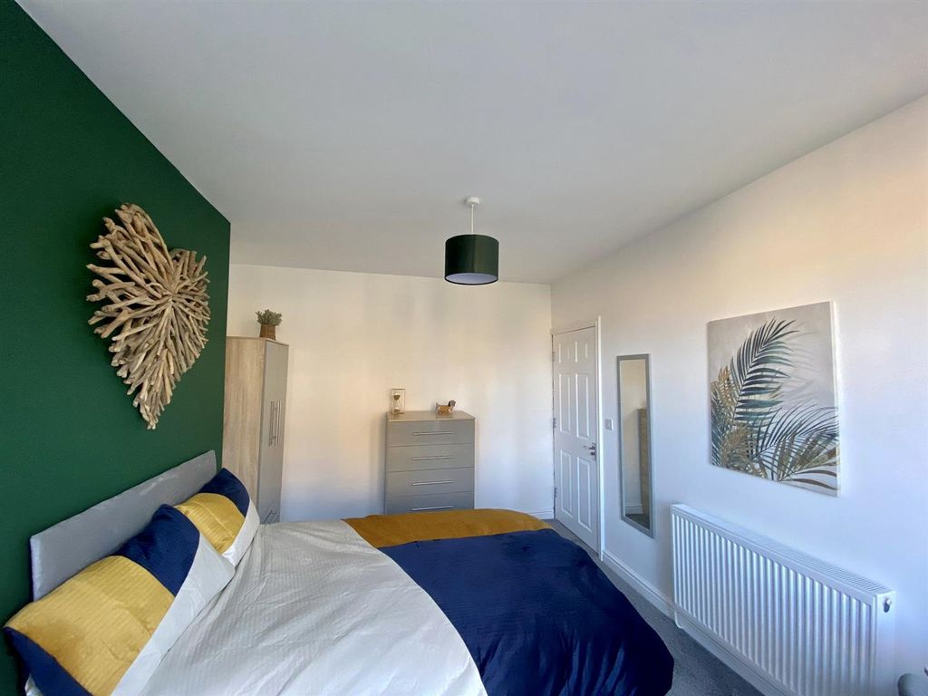 Property photo 3 of 14 Bedroom 1