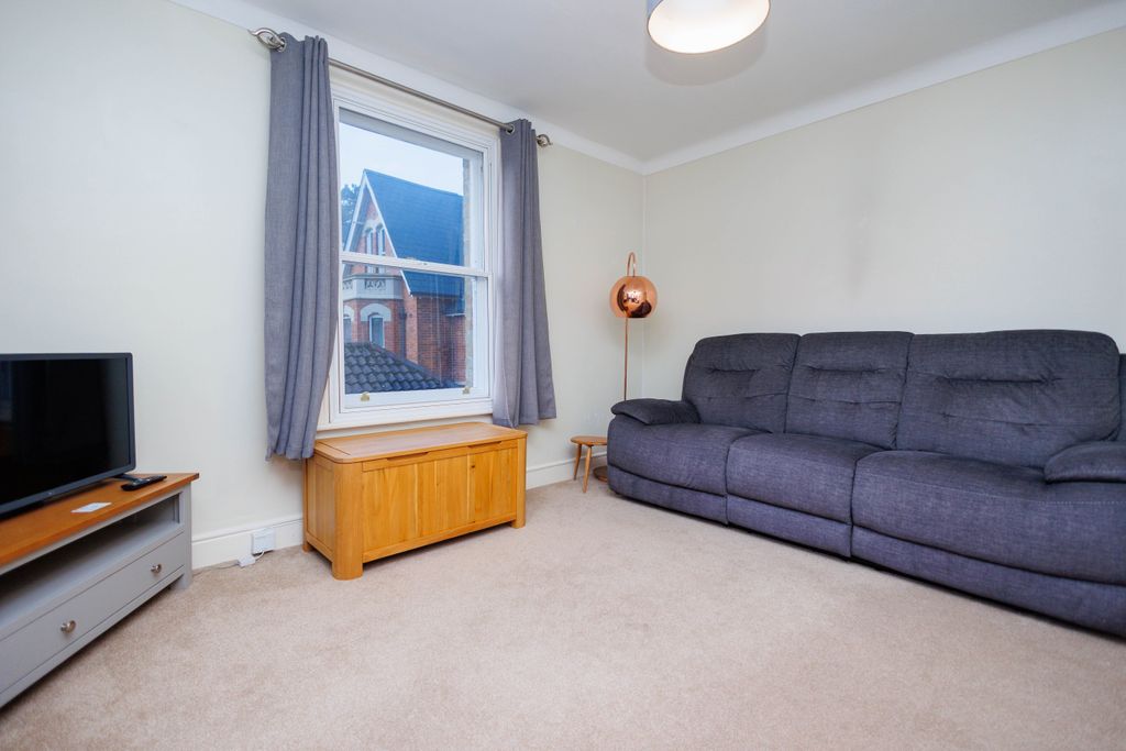 Property photo 3 of 13 _6M_9255