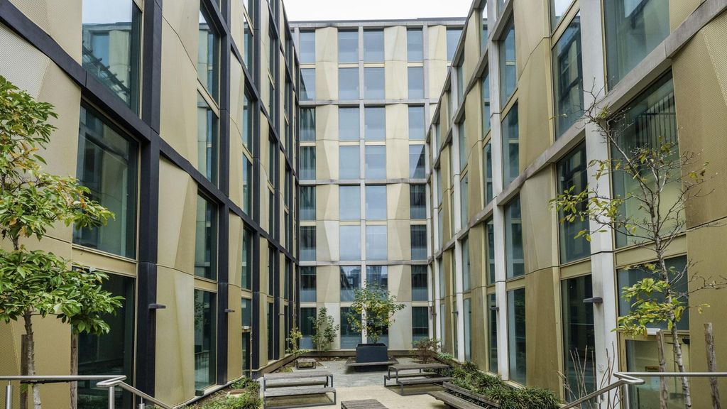 Property photo 1 of 36