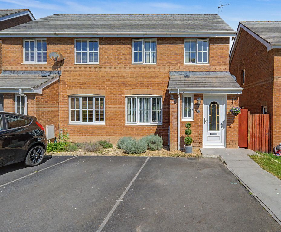 Property photo 1 of 30