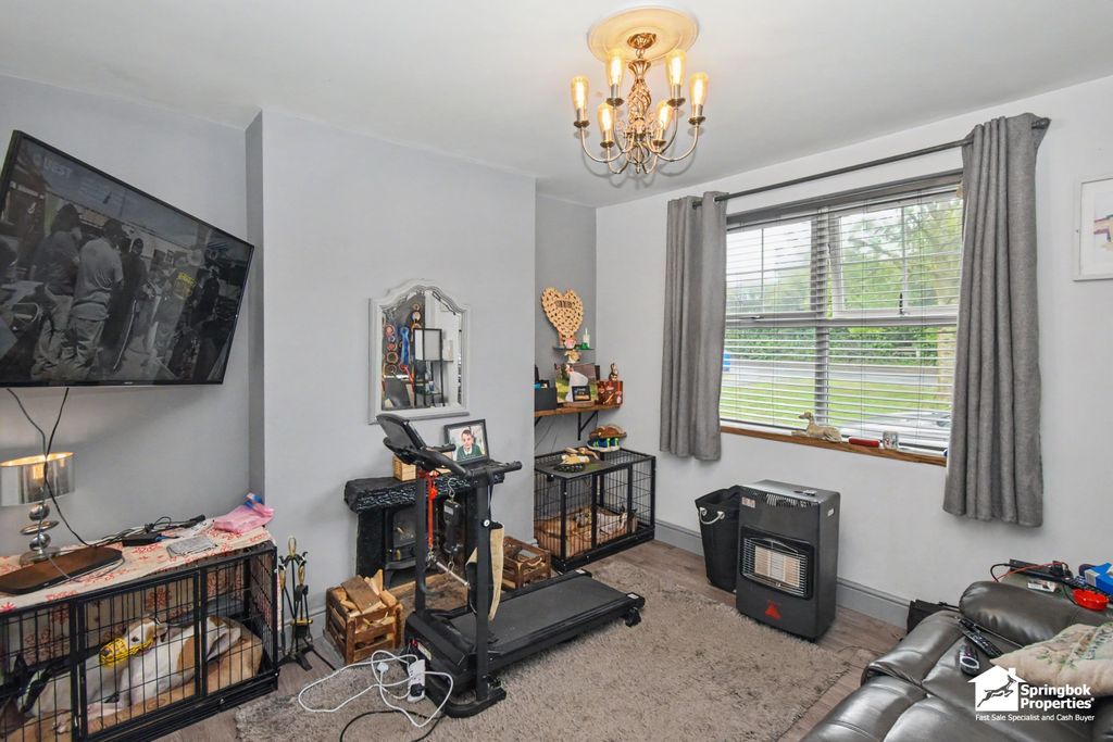 Property photo 3 of 16 Image 2