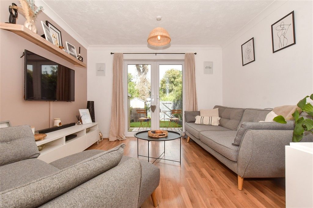 Property photo 2 of 11 Lounge/ Diner