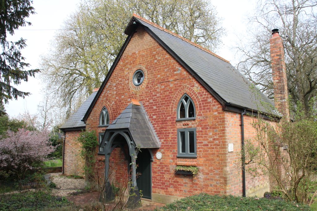 Property photo 1 of 18