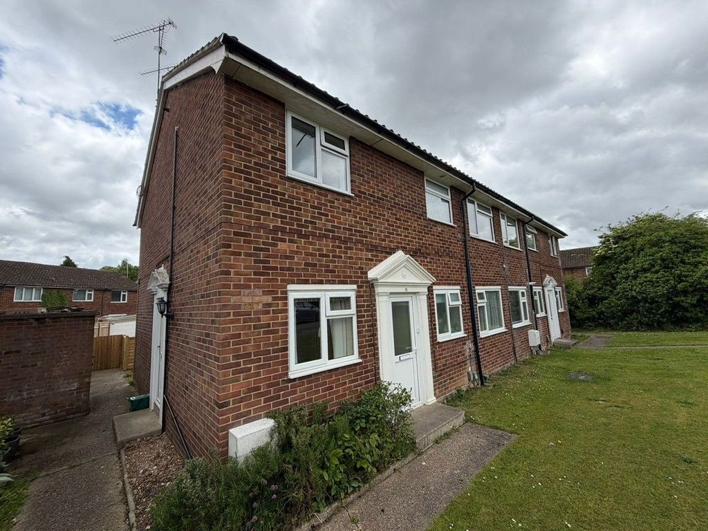 Property photo 1 of 9