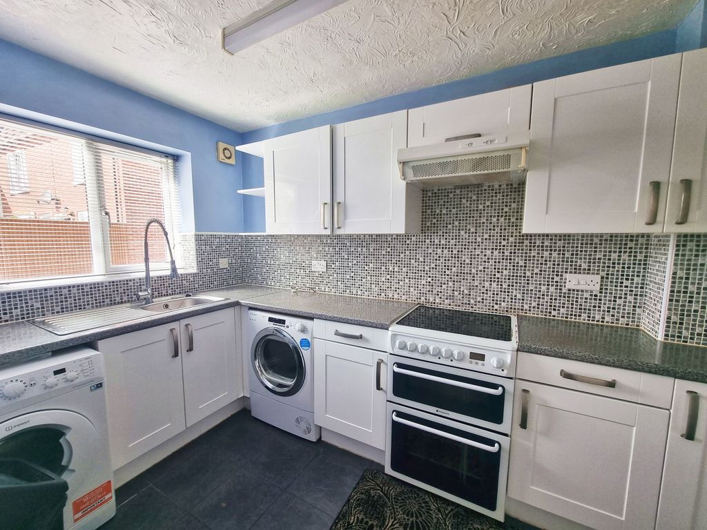 Property photo 2 of 11 Image