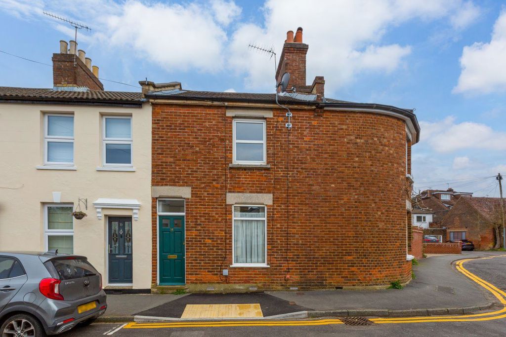 Property photo 1 of 9