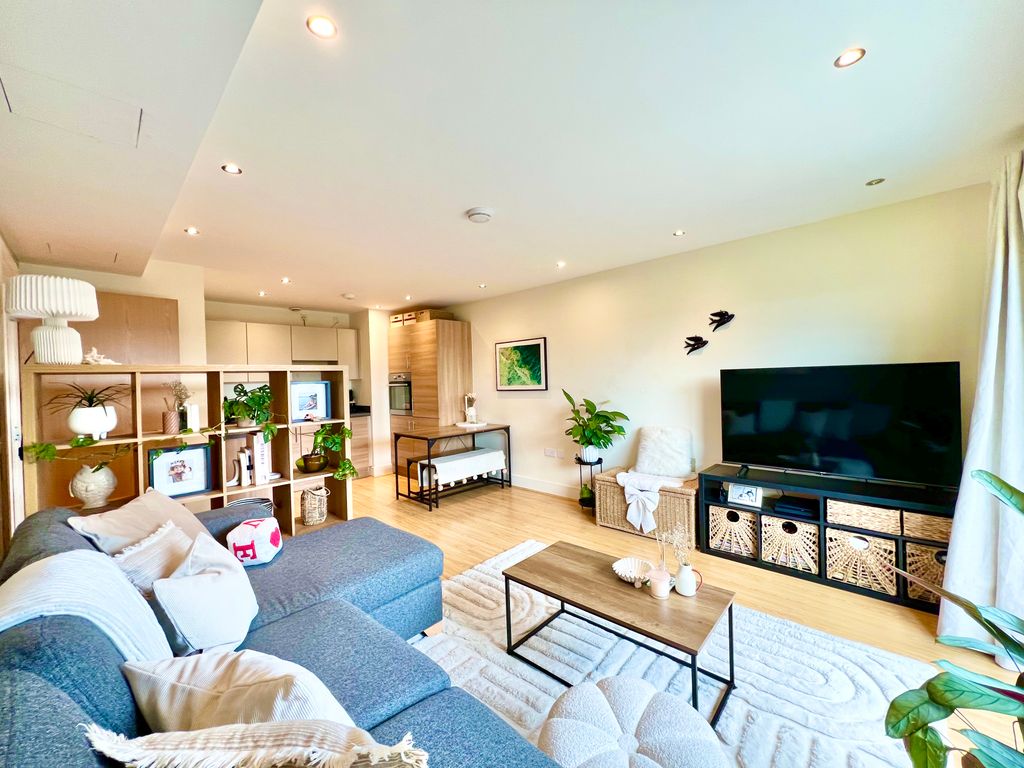 Property photo 1 of 10 Fullsizerender