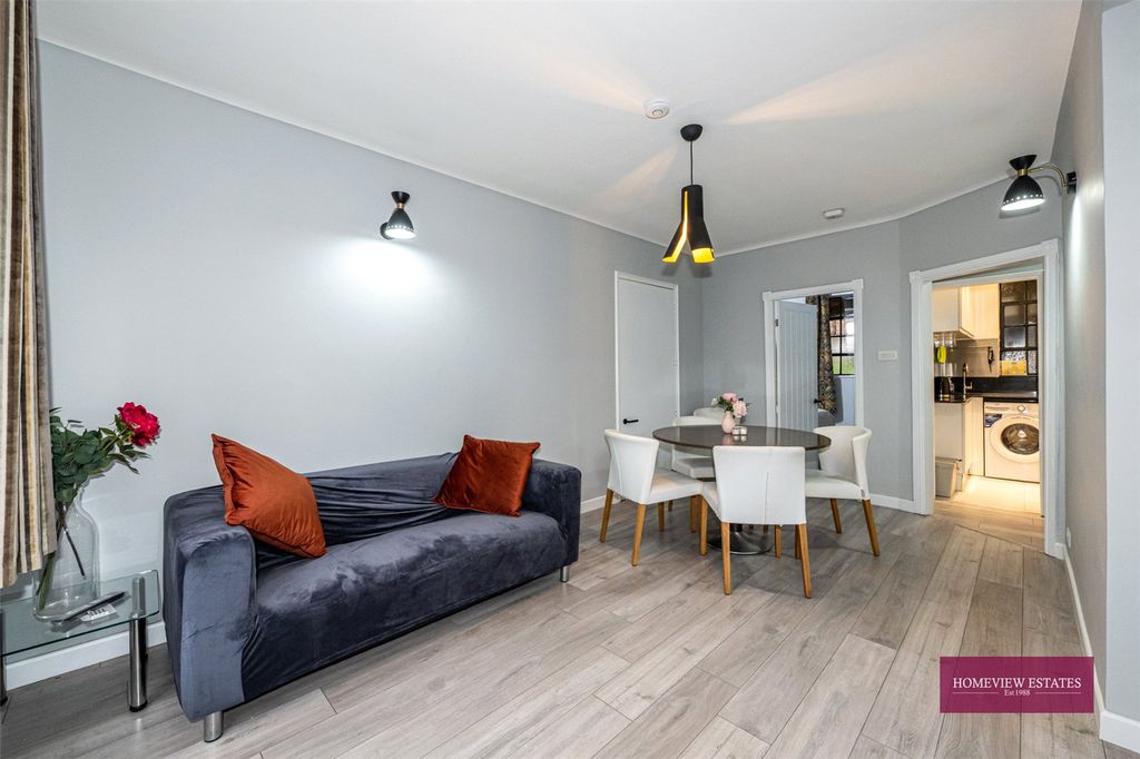 Property photo 1 of 10 Picture No. 06