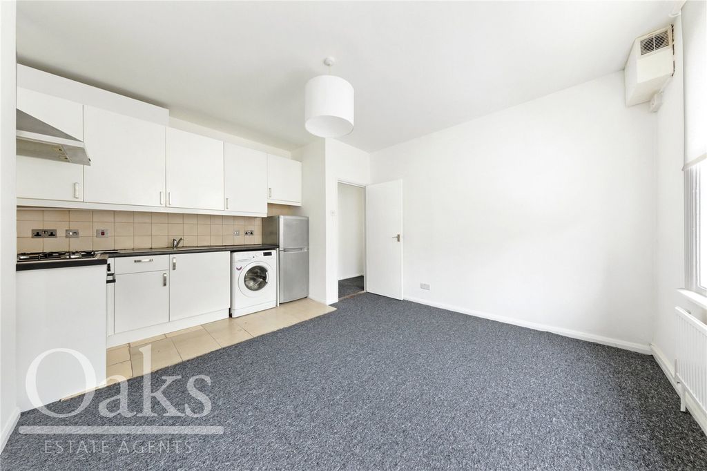 Property photo 2 of 8 Picture No. 06