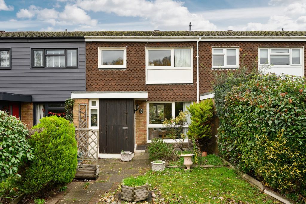 Property photo 1 of 15 Front Aspect