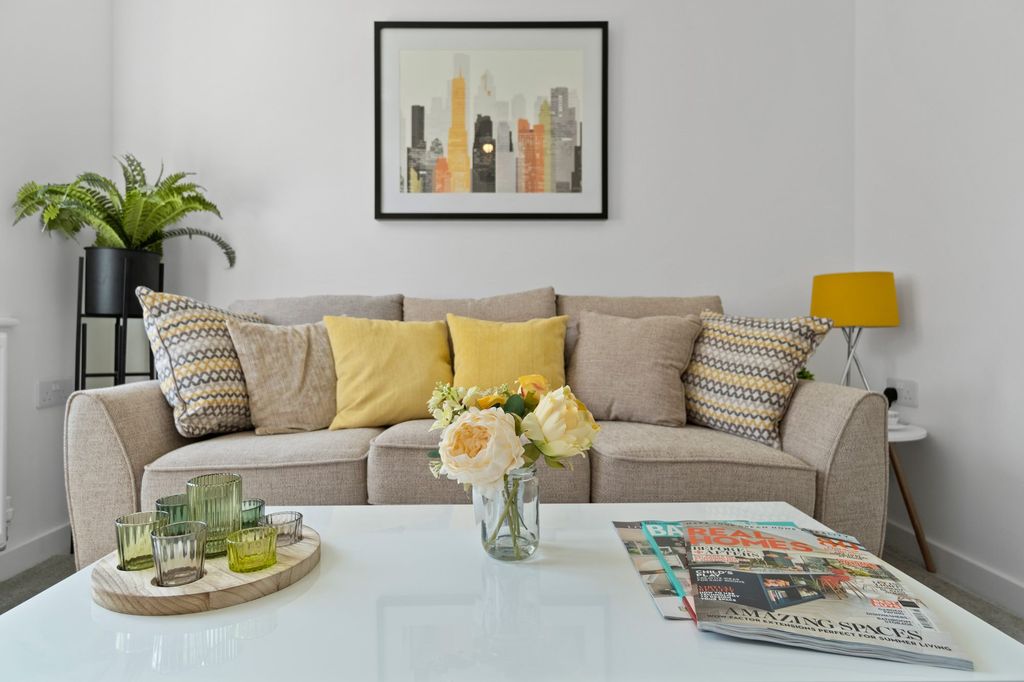 Property photo 1 of 3