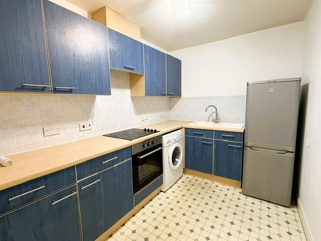 Property photo 3 of 6