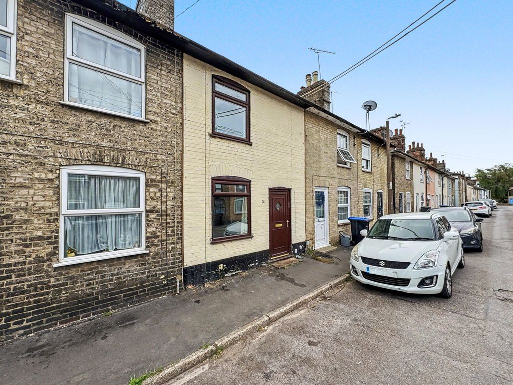 Property photo 1 of 17