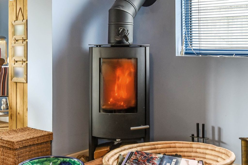 Property photo 2 of 20