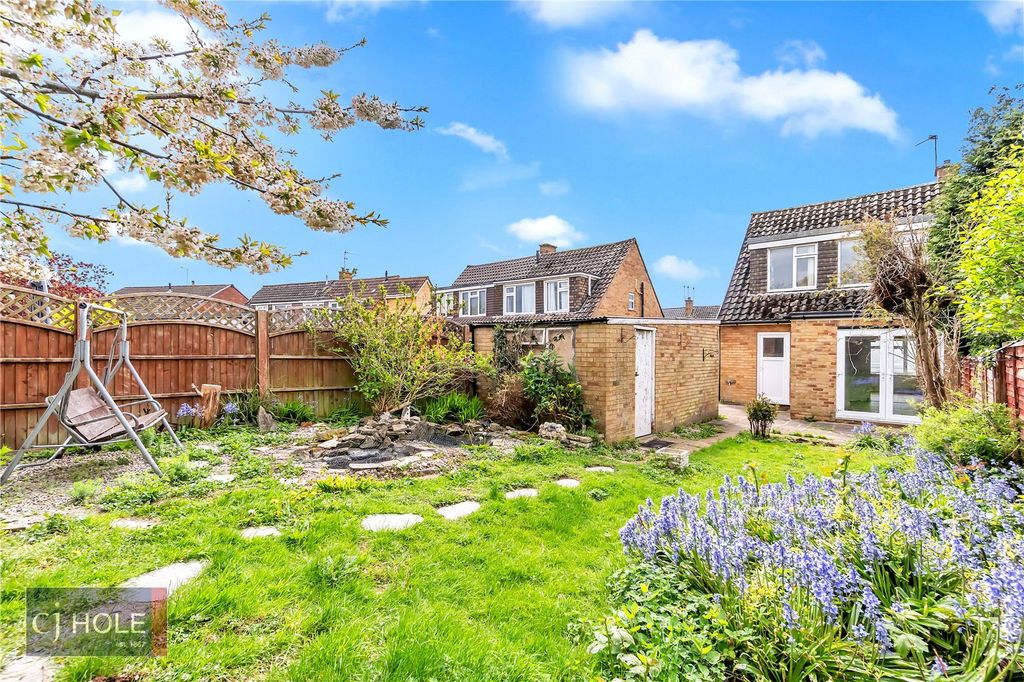 Property photo 1 of 19 Picture No. 12