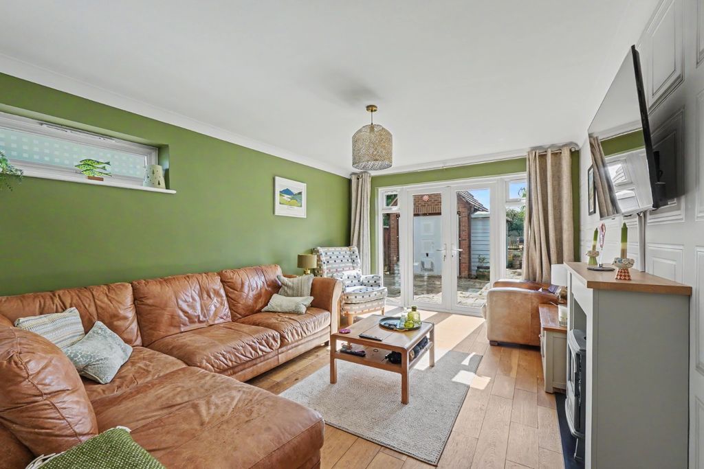 Property photo 2 of 20 5348525