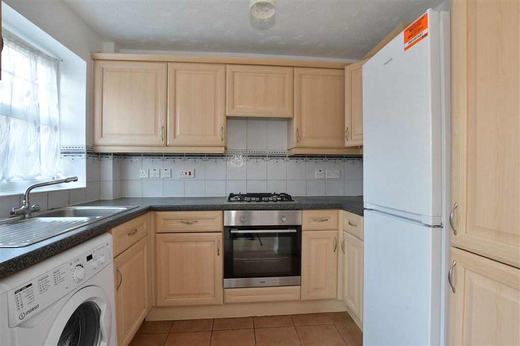 Property photo 1 of 8 Kitchen