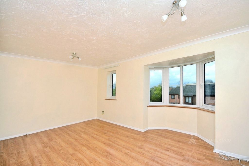 Property photo 3 of 7 Pbox-Img.Jpg