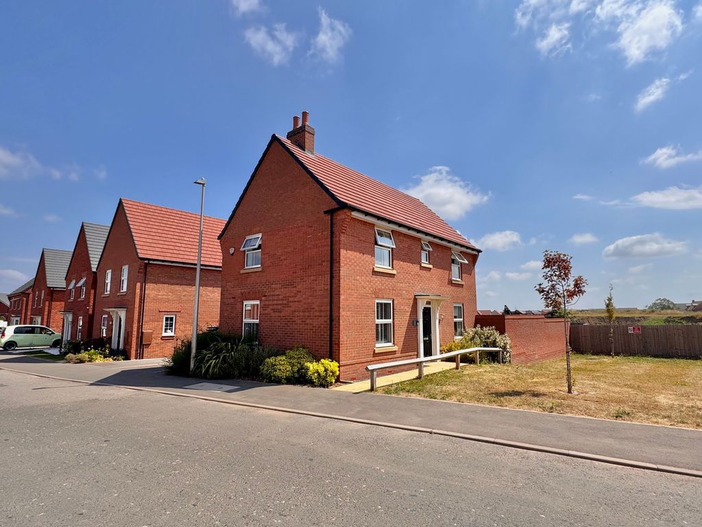 Property photo 1 of 30