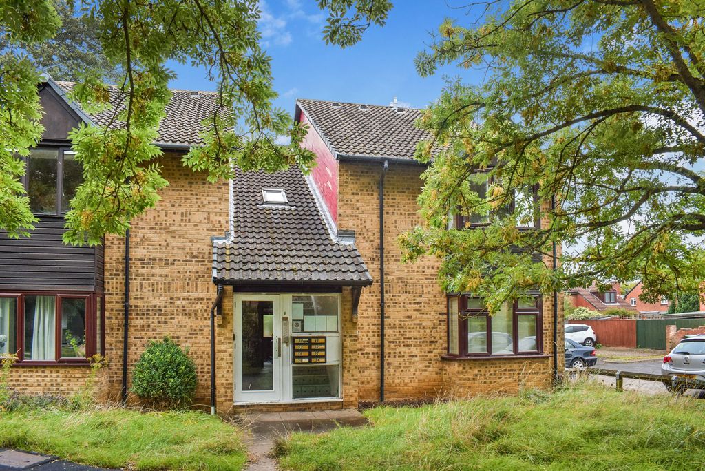 Property photo 1 of 5