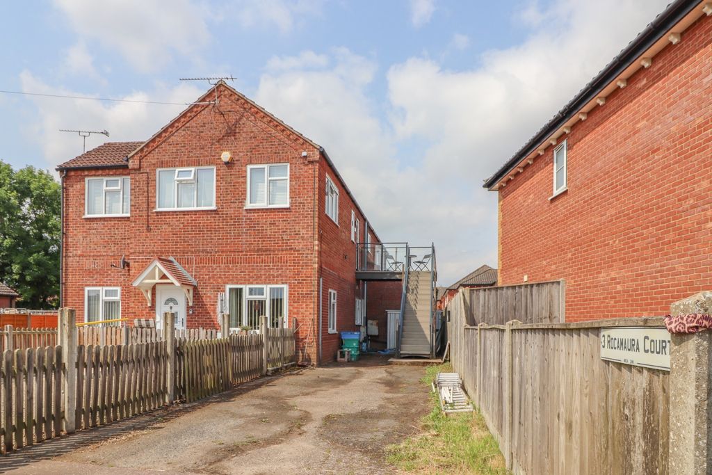 Property photo 3 of 13 2772173