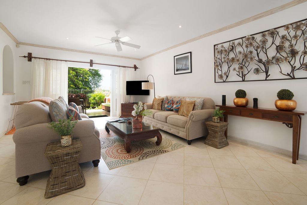 Property photo 2 of 20