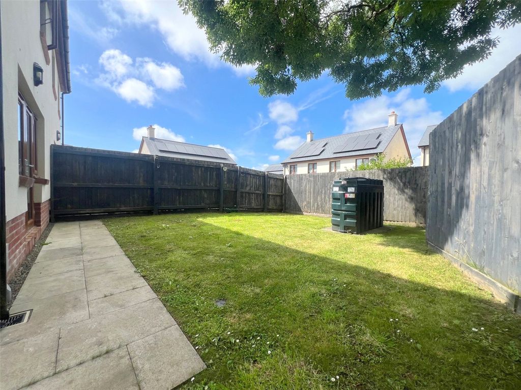 Property photo 2 of 21 Picture No. 42