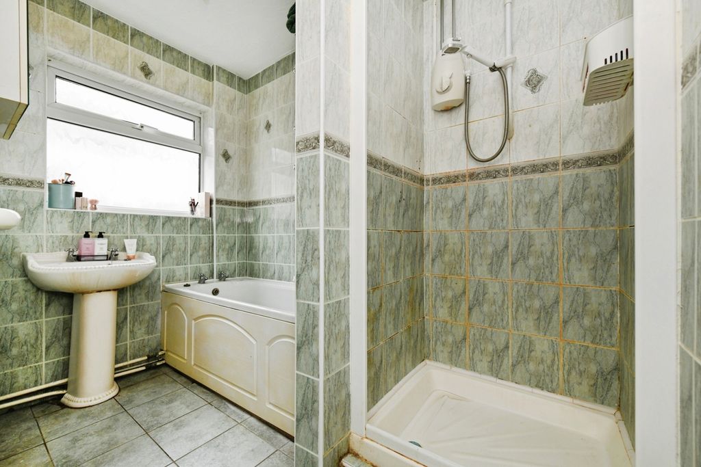 Property photo 3 of 16 Pbox-Img.Jpg