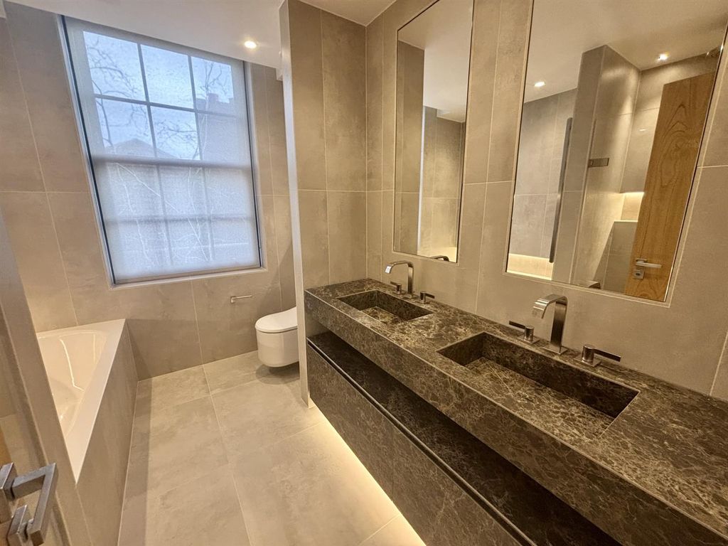 Additional image 14 of 2 bed flat to rent22 Beech Hill, Barnet EN4