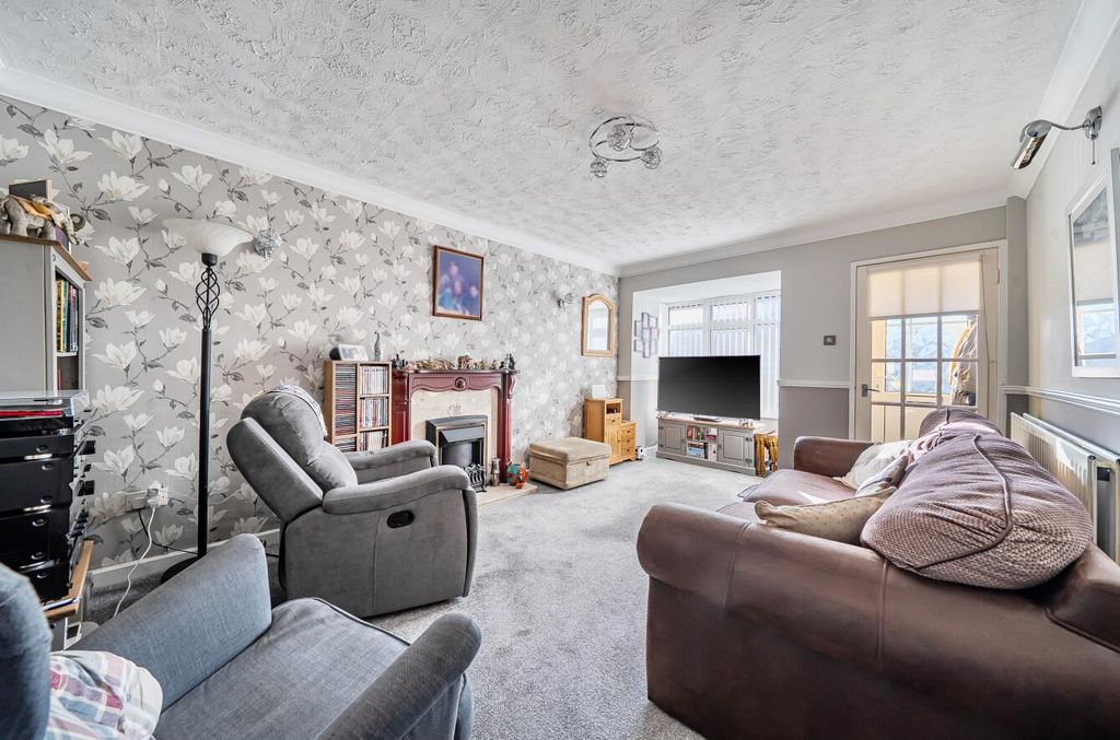 Property photo 2 of 20 1431820-19-69B98B6958E5F.Jpg