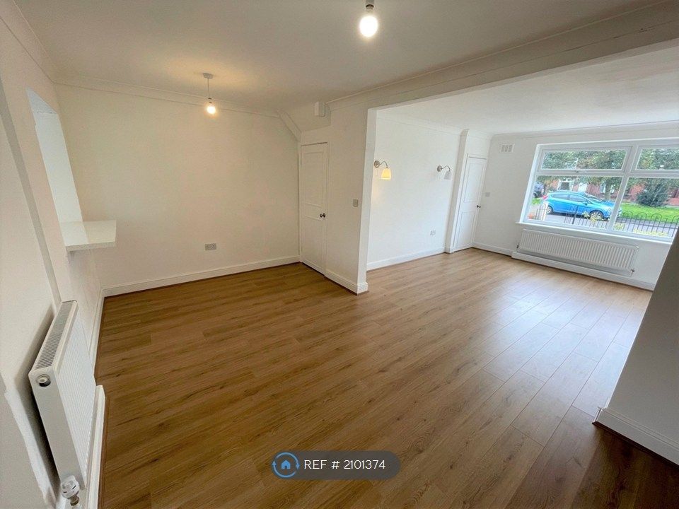 Property photo 2 of 12 Open Plan Living / Dining Front Aspect