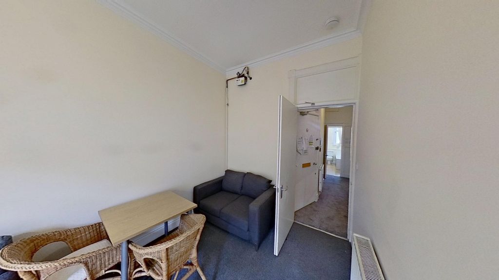 Property photo 2 of 9 Photo 2