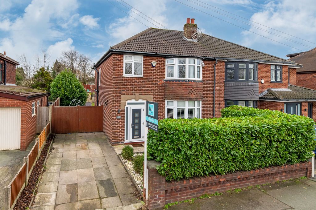 Property photo 1 of 21 Front External