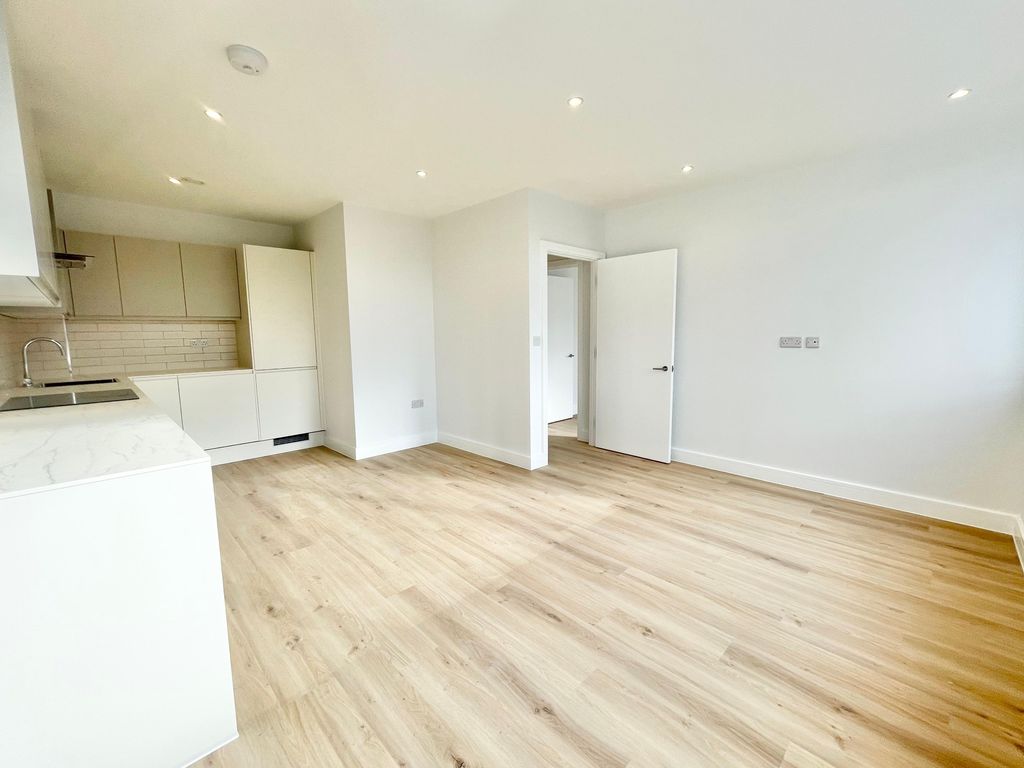 Property photo 3 of 5 Open Plan Living/Kitchen