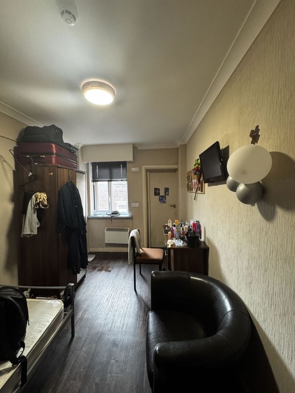 Property photo 3 of 14 Pkhrs94743994Img_2339.Jpg