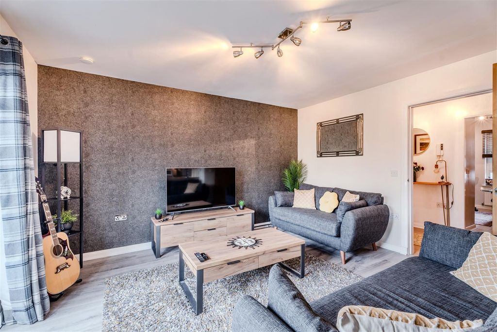 Property photo 3 of 21 56Leyland-29.Jpg