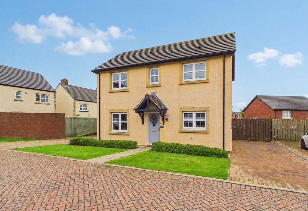 Property photo 1 of 27