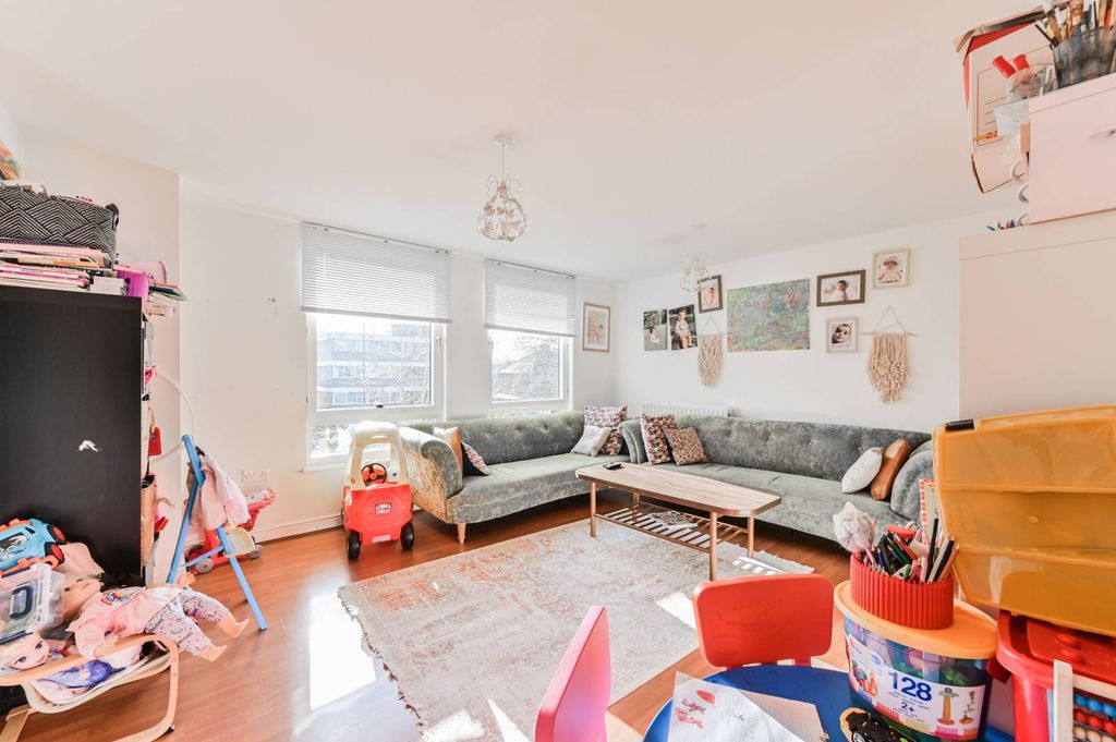 Property photo 1 of 6