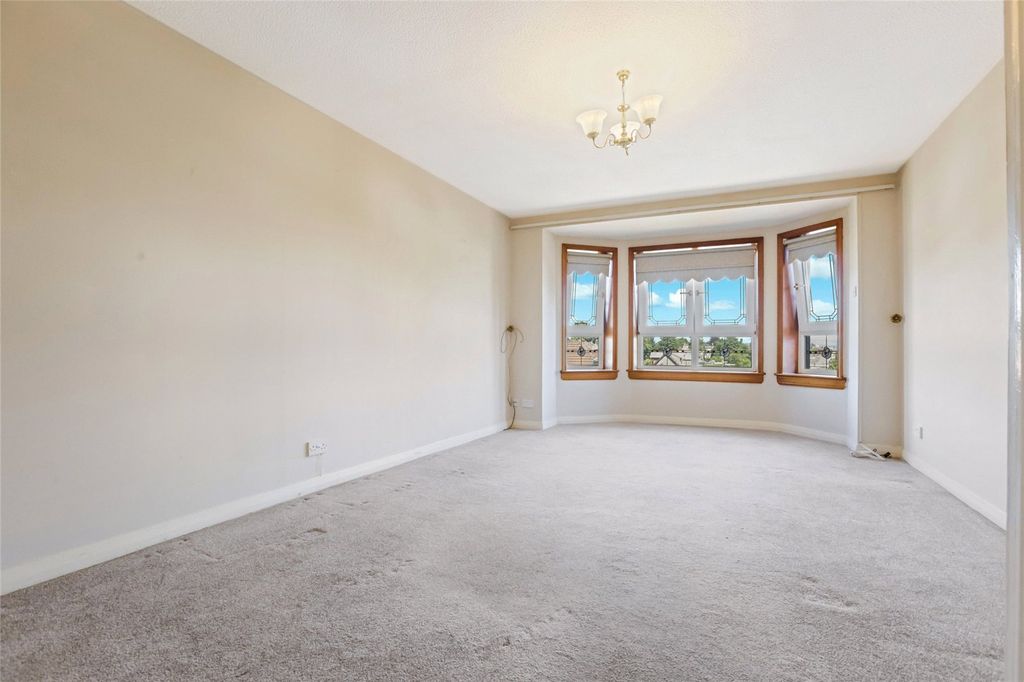 Property photo 3 of 12 Picture No. 17
