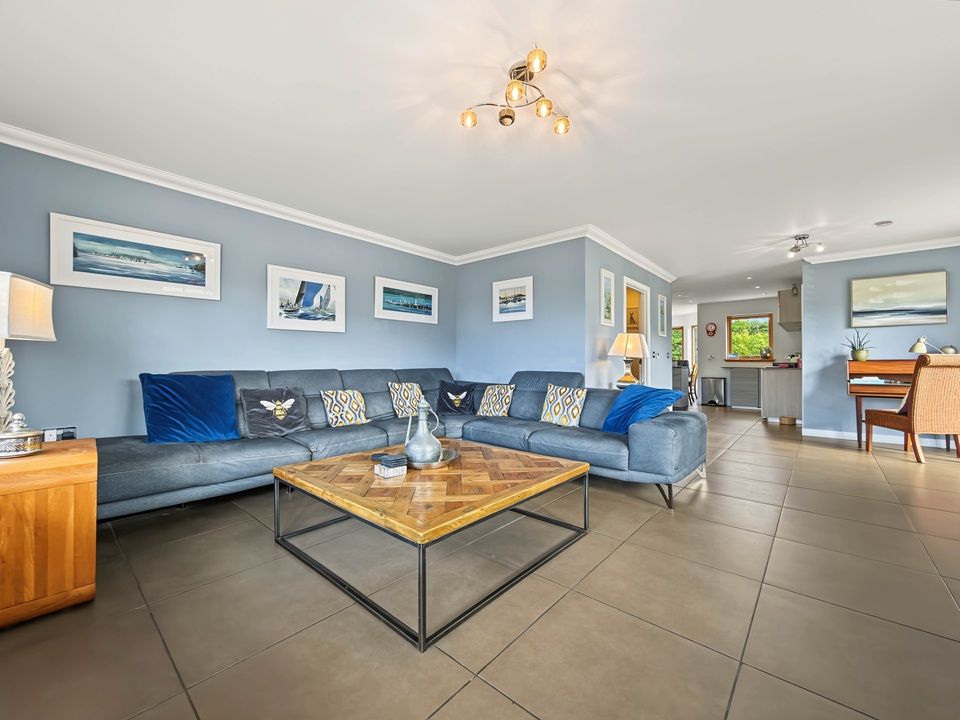 Property photo 2 of 47