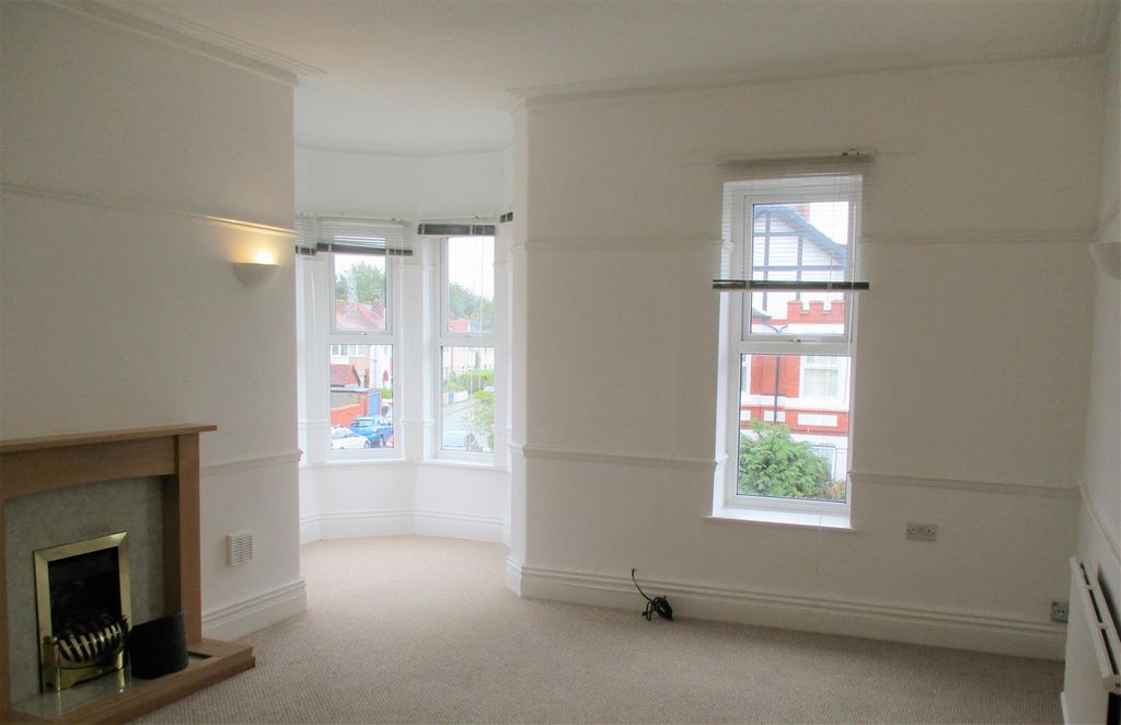 Property photo 2 of 10 Living Room.Jpg