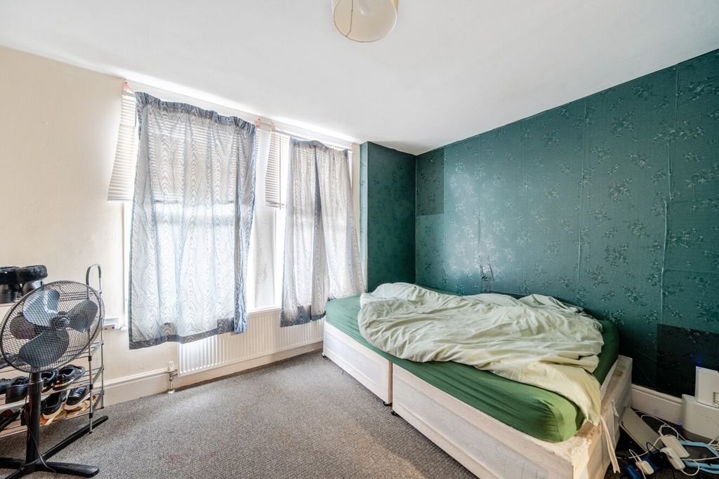 Property photo 3 of 12 Picture No. 05